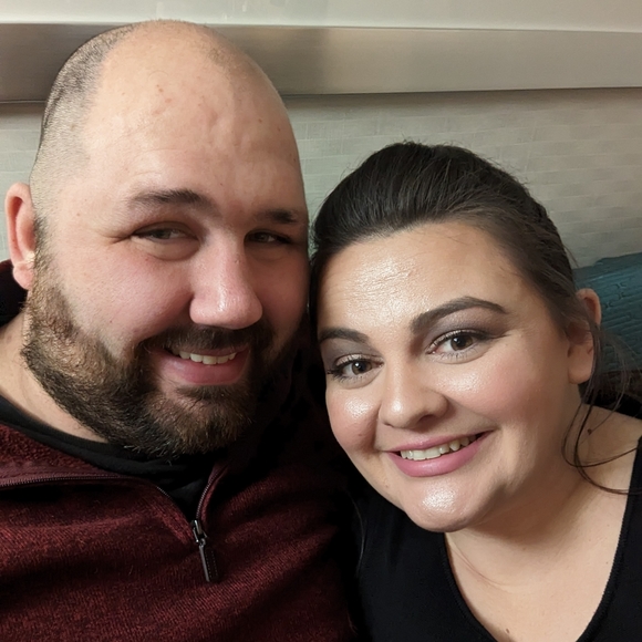 Meet your Posher, Caity - Picture 2 of 2